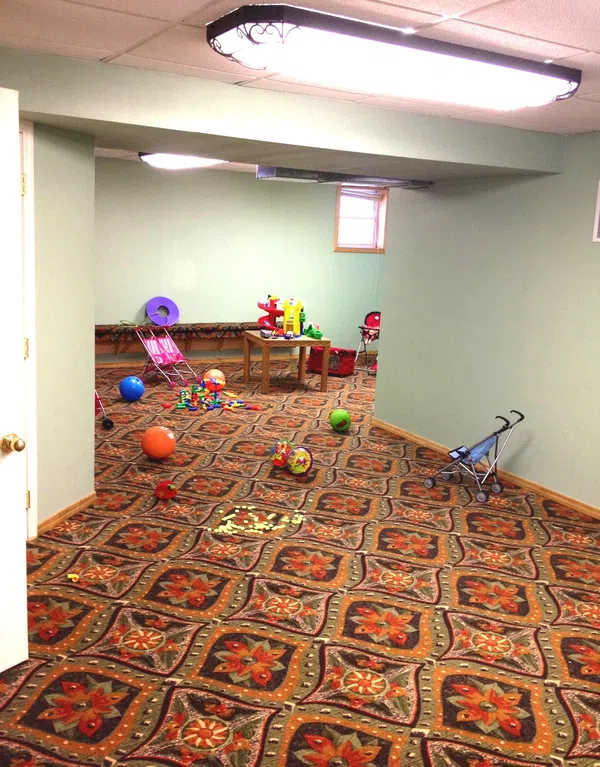 11 BEDROOM  NEWLY  MODERNIZED ALL YEAR VACATION HOME ENJOY  OUR MASSIVE SCENIC GROUNDS