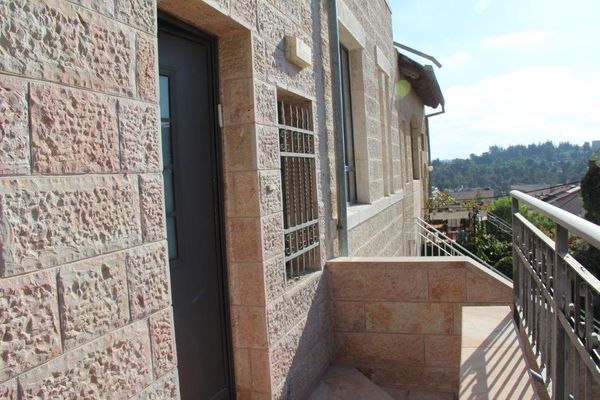 ONE OF A KIND JERUSALEM VACATIONS KOSHER VILLAS IN RECHAVIA JERUSALEM