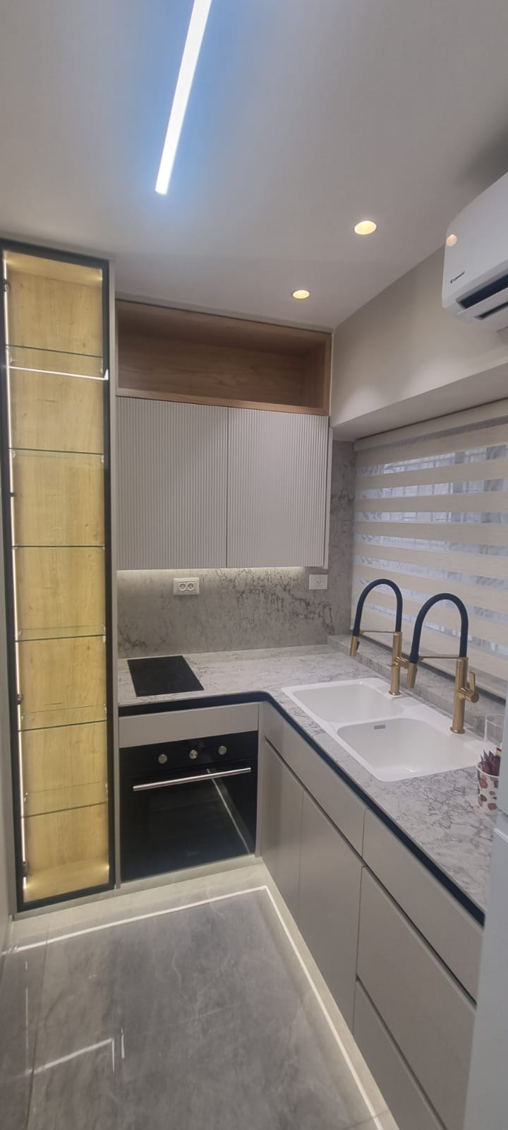 Brand new Strauss 2 bedrooms. Vacation Jerusalem Rentals in Geula-Meah Shearim