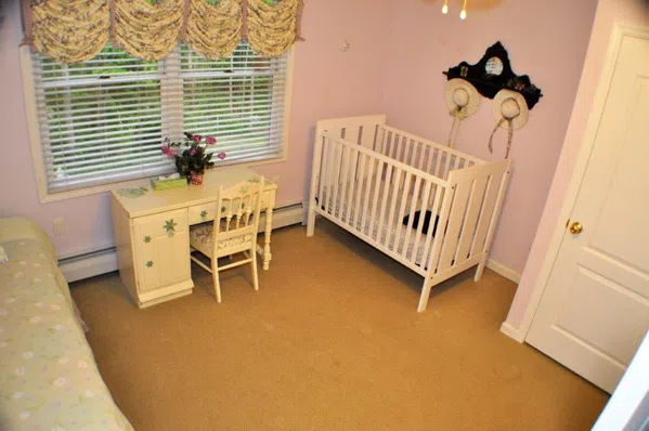 BEAUTIFUL SPACIOUS PRIVATE KOSHER HOUSE AVAILABLE ALL YEAR ROUND!  9 BEDROOMS 