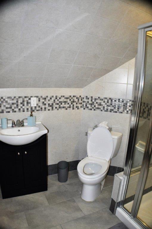 BEAUTIFUL SPACIOUS PRIVATE KOSHER HOUSE AVAILABLE ALL YEAR ROUND!  9 BEDROOMS 