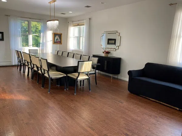 BEAUTIFUL SPACIOUS PRIVATE KOSHER HOUSE AVAILABLE ALL YEAR ROUND!  9 BEDROOMS 