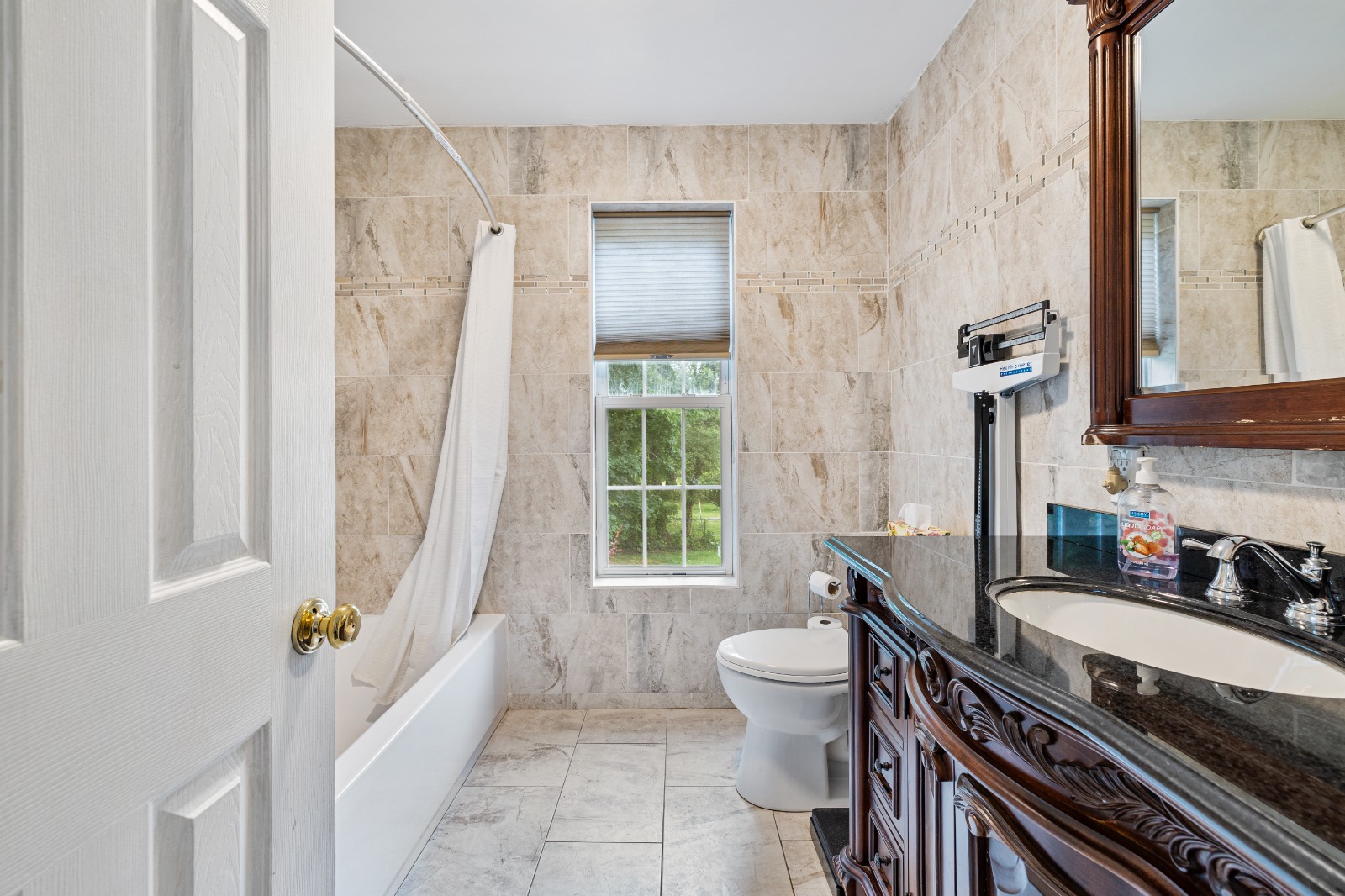  Newly renovated house in Woodridge NY