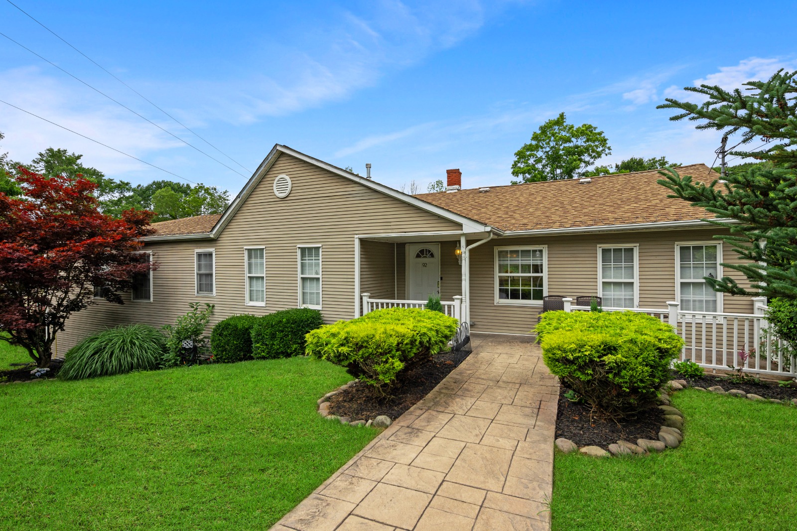  Newly renovated house in Woodridge NY