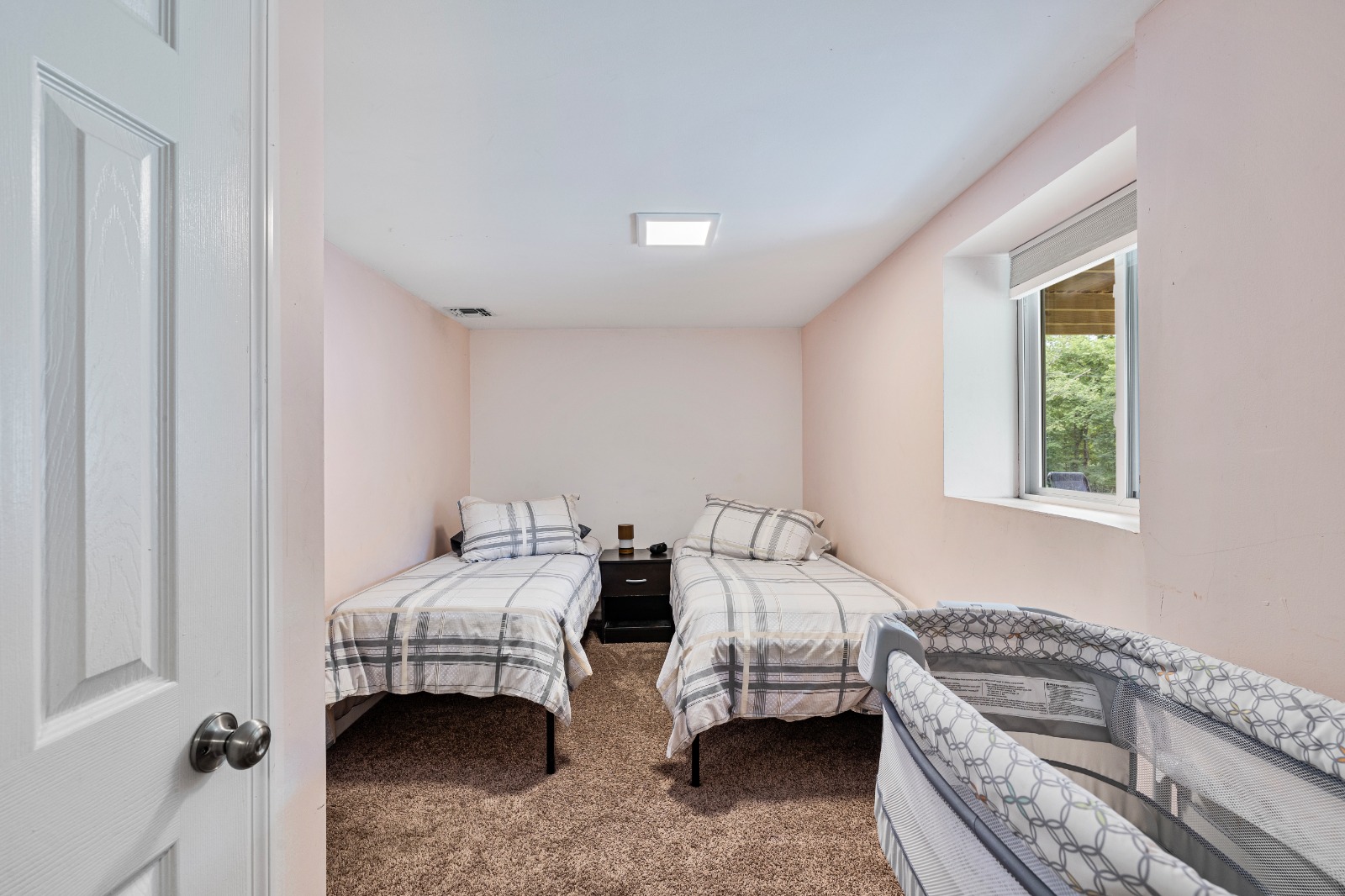  Newly renovated house in Woodridge NY
