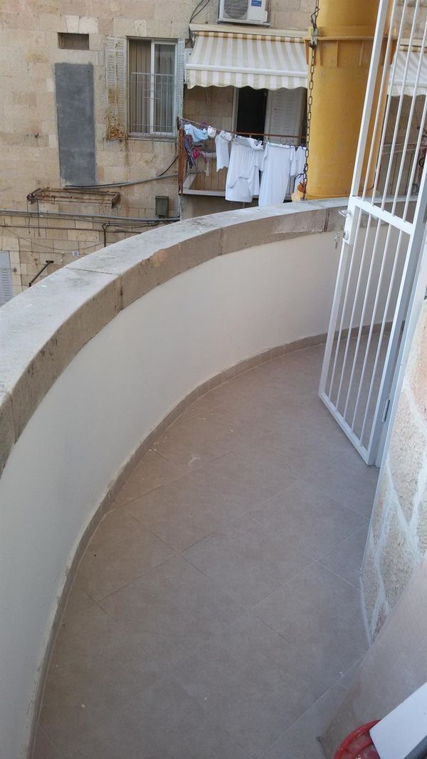 Yerushalayim short term family friendly 3 bedroom apartment