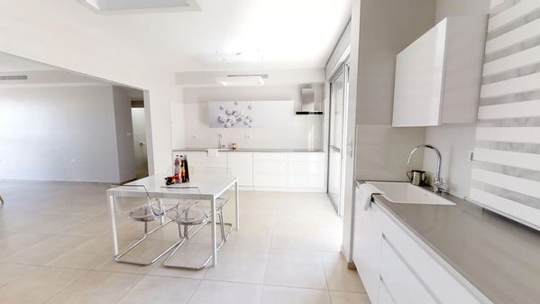 BRAND NEW 4 BDRM RENTAL IN THE HEIGHT OF JERUSALEM 