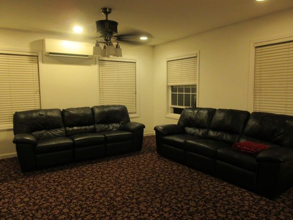Catskills Getaway / retreat, prime Fallsburg location, Private grounds
