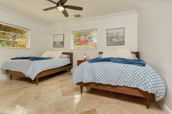 Kosher- Golden Paradise in Boca Raton