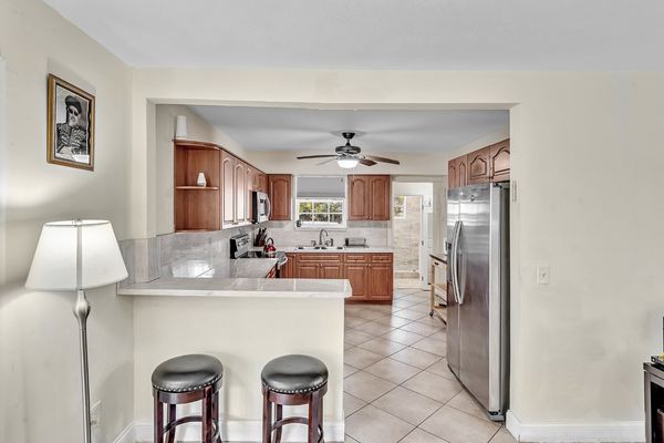 Beautiful REASONABLE 4 Bed 3 Bath fully stocked Villa  