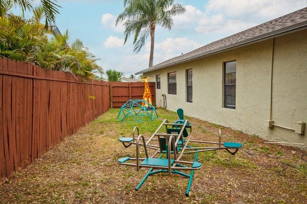 Gorgeous Kosher Boca Raton House 5 min walk to shul