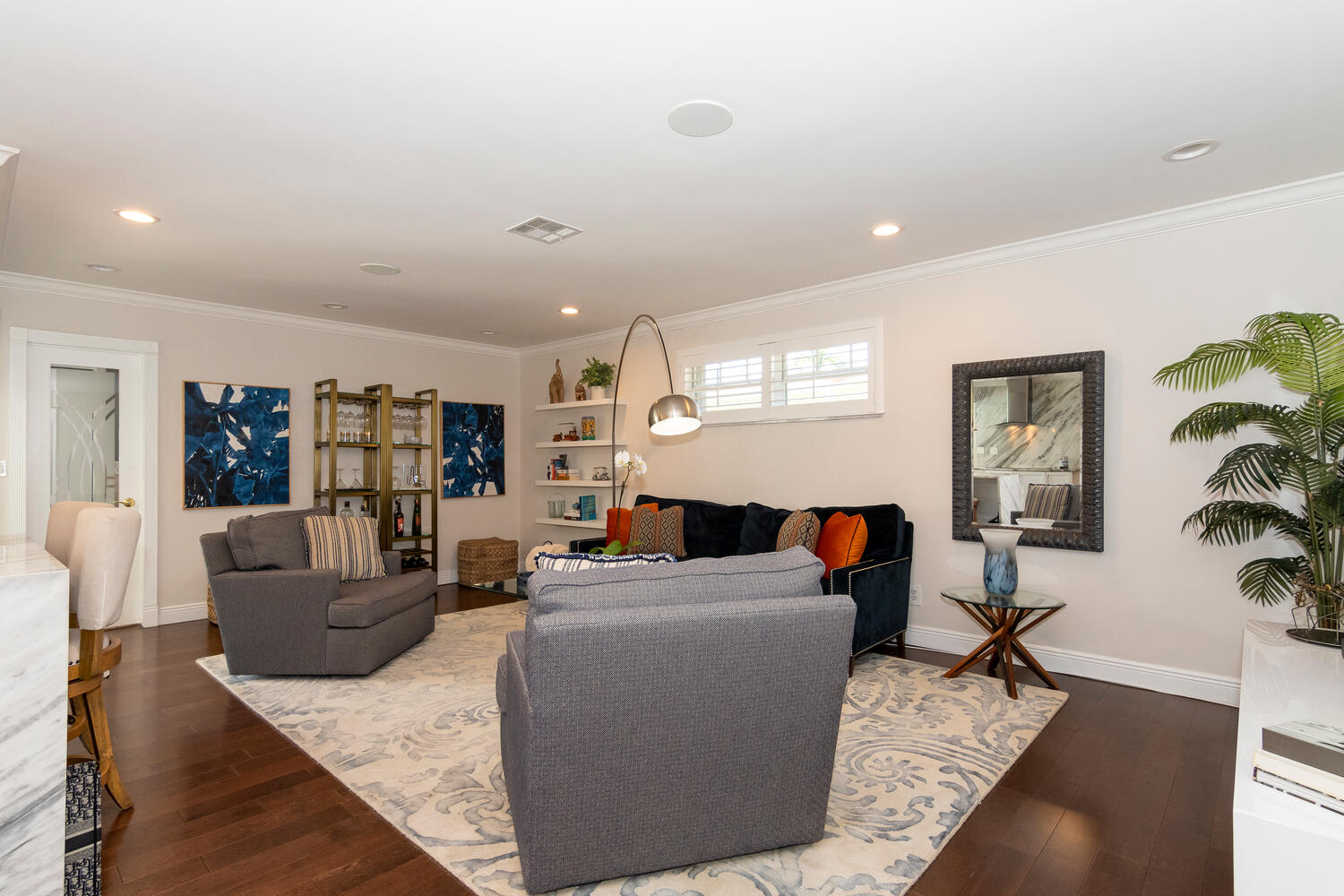 NEW updated completely Kosher Private Home in the beautiful Hollywood area