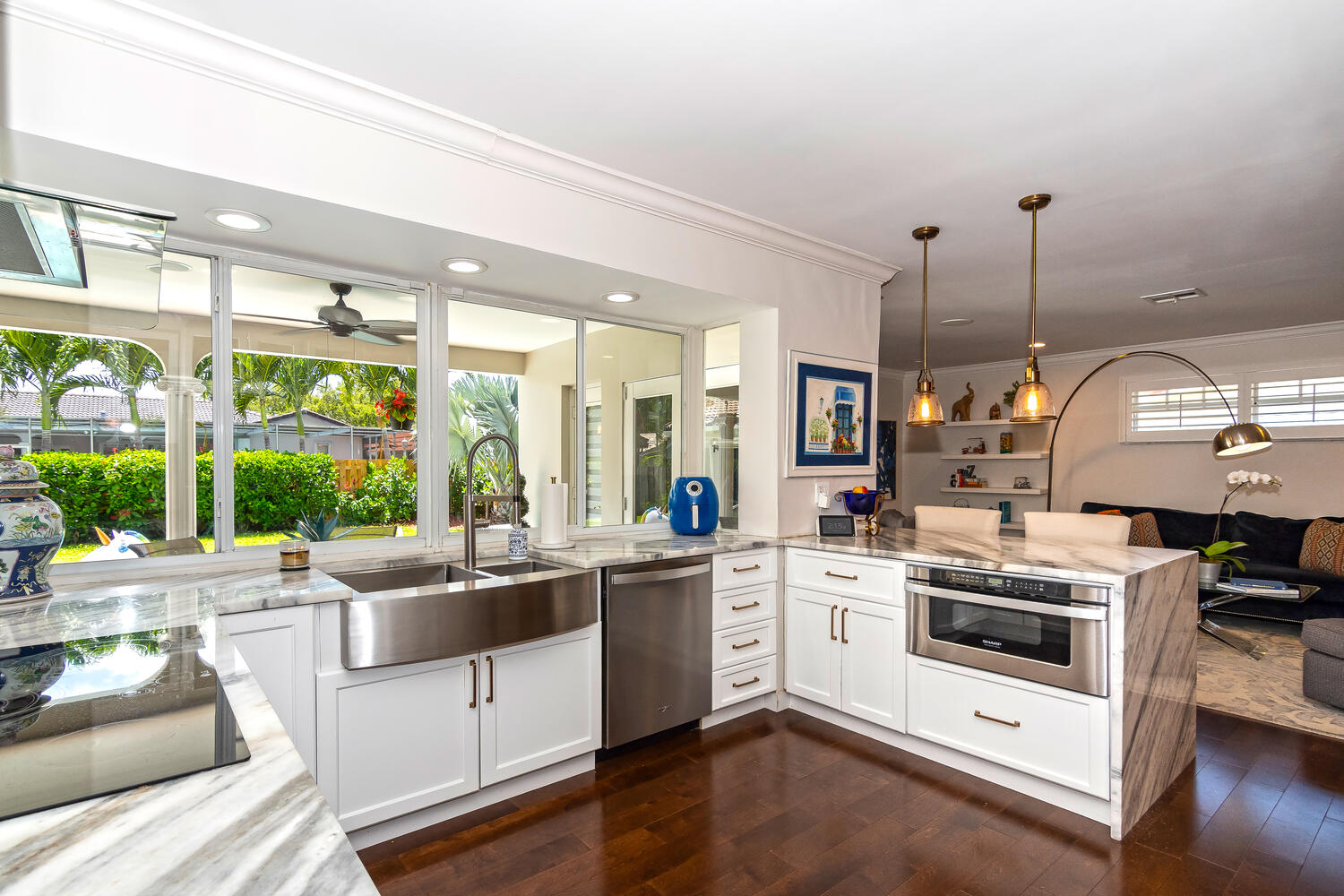NEW updated completely Kosher Private Home in the beautiful Hollywood area