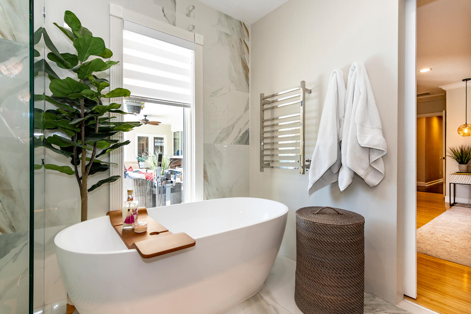 NEW updated completely Kosher Private Home in the beautiful Hollywood area