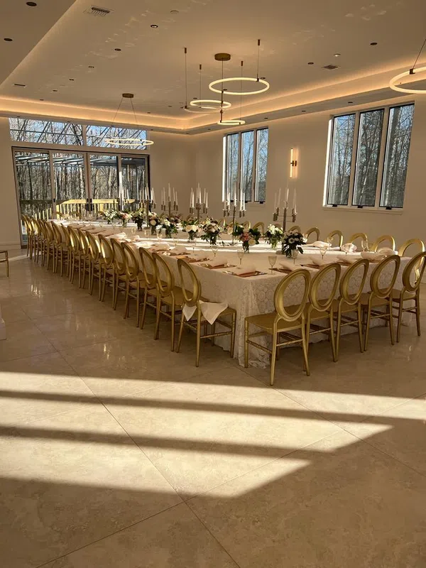 BOOK NOW FOR YOUR SHABBOS/MIDWEEK GETAWAY!  New luxury state of the art 17 Bedro