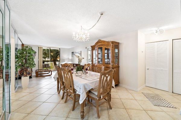 Beautiful apartment next to the beach 