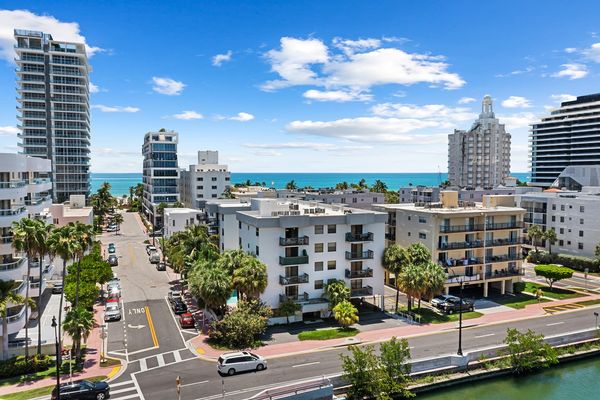Beautiful apartment next to the beach 