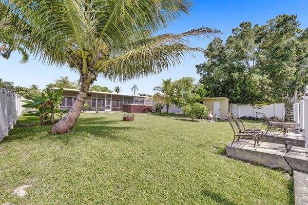 Charming Waterfront Private Glatt Kosher Home 