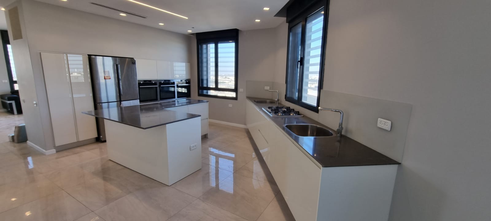 YES! TENUVA PENTHOUSE- LUXURIOUS VACATION RENTAL IN JERUSALEM