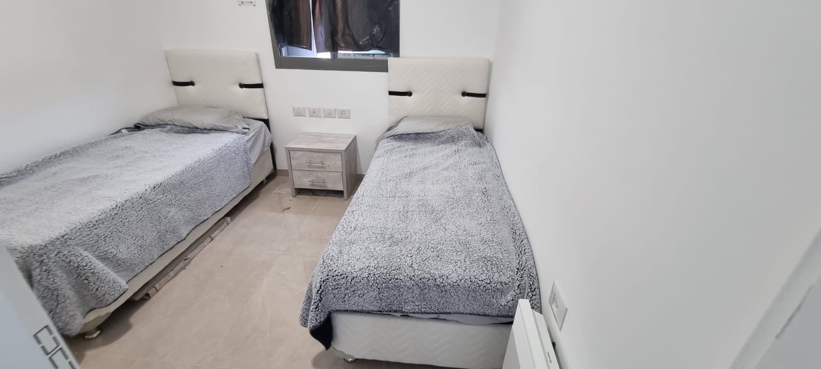 One Bedroom On Tachkemoni Street, Jerusalem