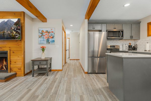 Vermont 3 bedroom chalet - Rent all 6 for 60 people!