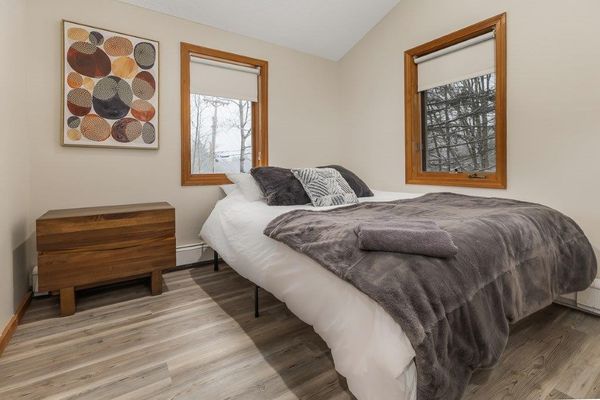 Beautiful 3 Bed 2 Bath Villa next to Mt. Snow with Hot Tub - Rent all 6 for the