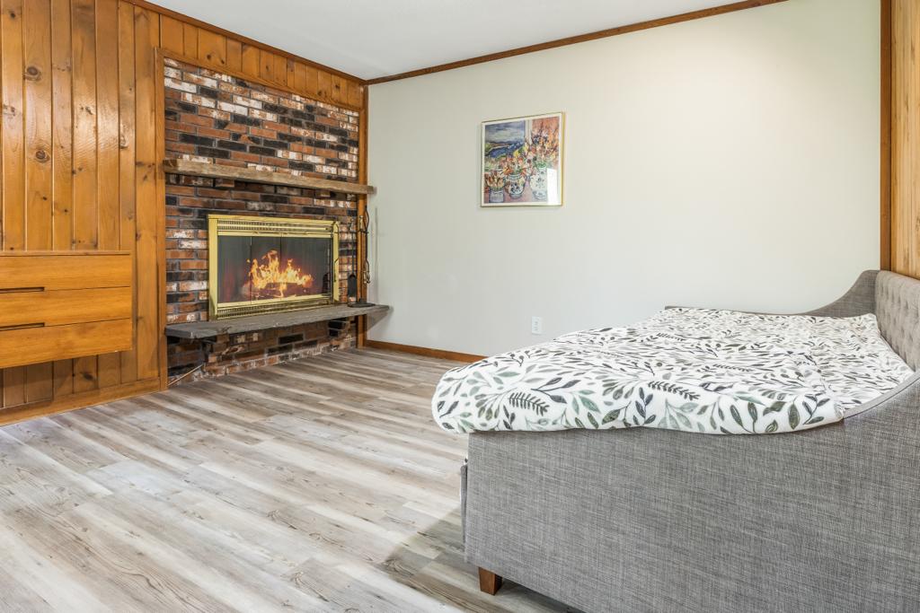 Mt. Snow Newly Renovated 3 Bedroom + Loft Chalet