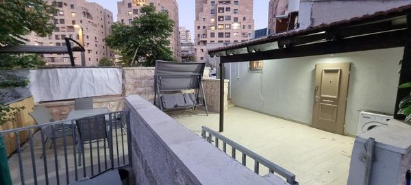 NEW- ONE BEDROOM VACATION RENTAL IN THE HEART OF JERUSALEM, ROMEMA, RISHON LEZIO