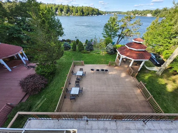 Ador Lago Mansion                *Midwinter Deal *Boats, Kayak *   *Pool   * Sauna    *Jacuzzi