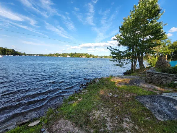 Ador Lago Mansion                *Midwinter Deal *Boats, Kayak *   *Pool   * Sauna    *Jacuzzi