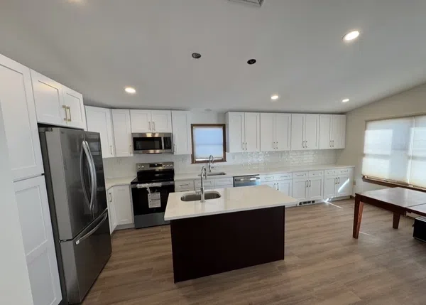 Lake house Villa Sleeps 15