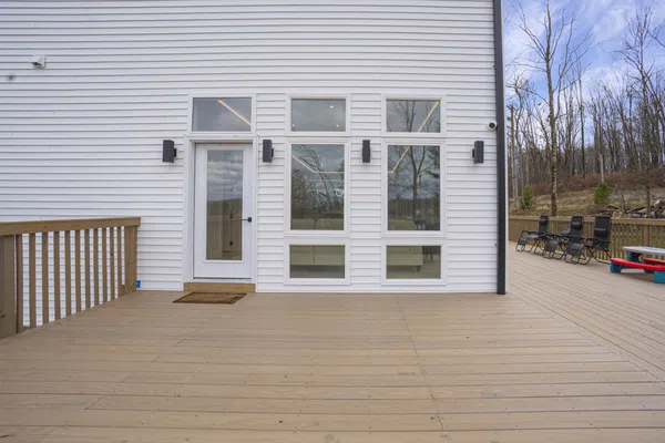 Ferndale Manor with private pool 