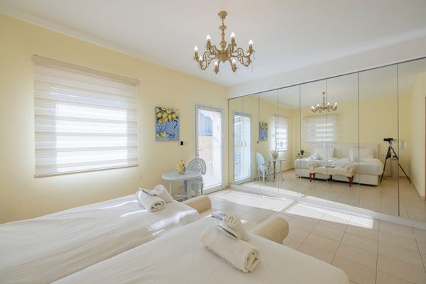 Apartment in Hiram Street