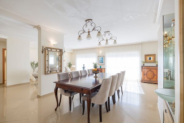 Apartment in Hiram Street