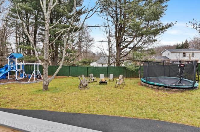 The Wood Villa! SALE! for  July 18 weekend $2,900.