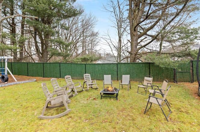 The Wood Villa! SALE! for  July 18 weekend $2,900.