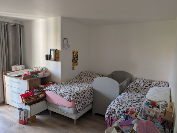 Kosher‑Friendly Apartment in Paris 19th