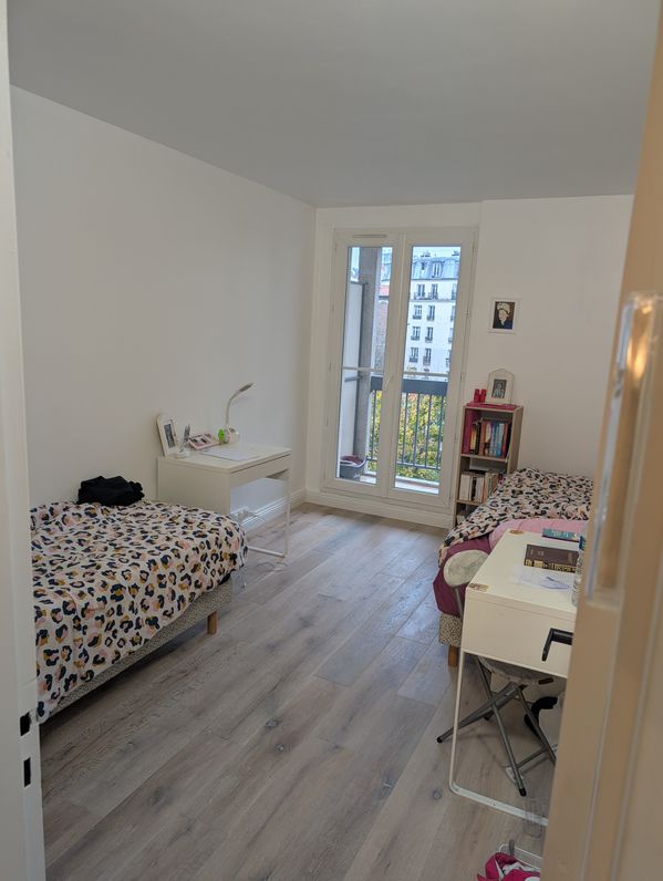 Kosher‑Friendly Apartment in Paris 19th