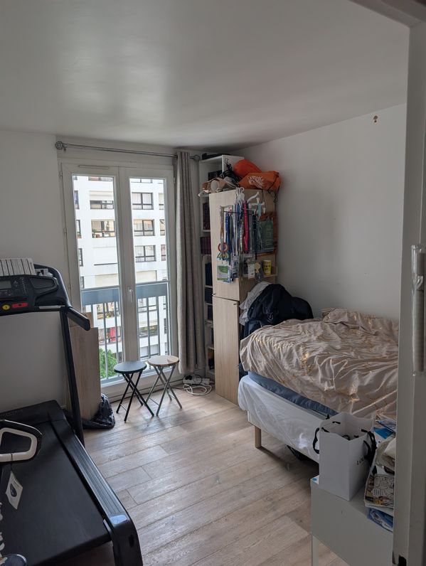 Kosher‑Friendly Apartment in Paris 19th