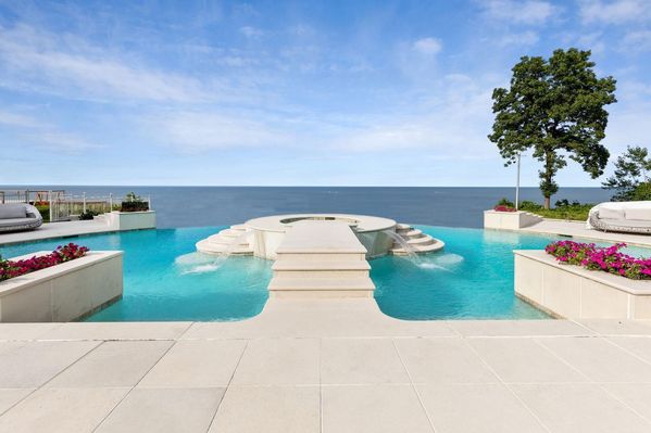 Soundview Manor In Long Island