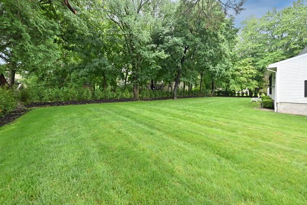 Clean Upscale Private 3 BR Home