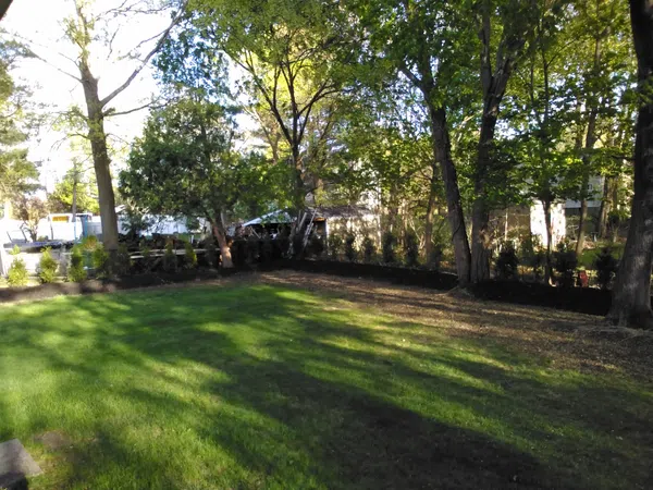 Clean Upscale Private 3 BR Home