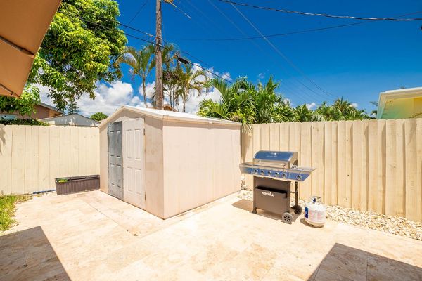 VILLA SERENITY: BEAUTIFUL RENOVATED 4BDRM/HEATED POOL 
