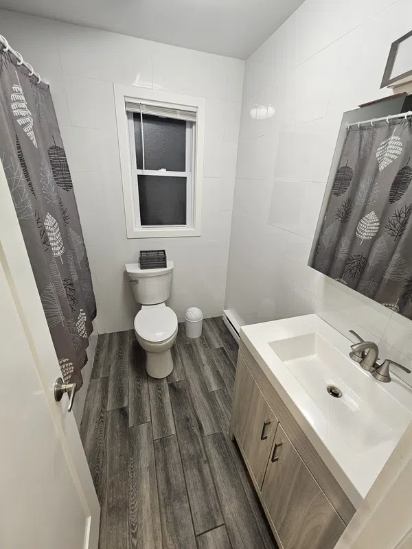 The Park Villa! Massive "SALE" $1,190. Per Weekend For