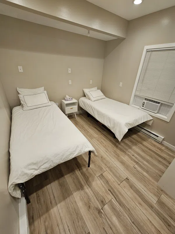 The Park Villa! Massive "SALE" $1,190. Per Weekend For