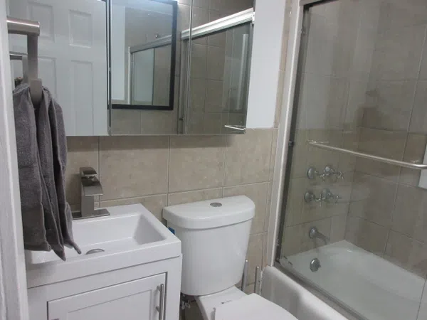 5 Bedroom Private House