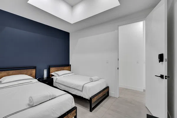 Diamond Suite