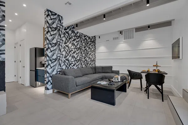 Diamond Suite
