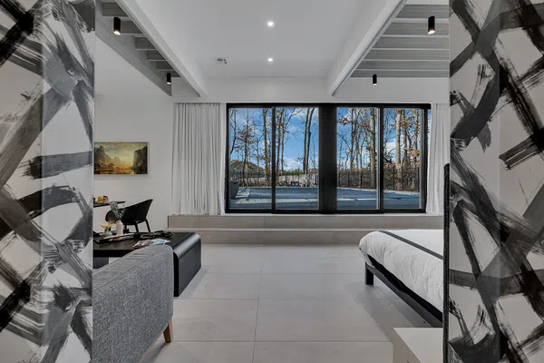 Diamond Suite