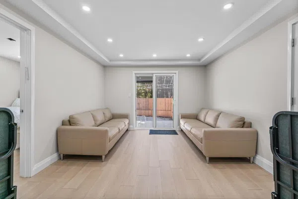 beautiful home  Next door to year round Shul